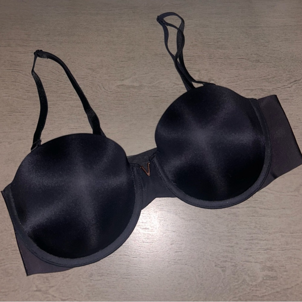 Victoria Secret Black Universal Bra 36B